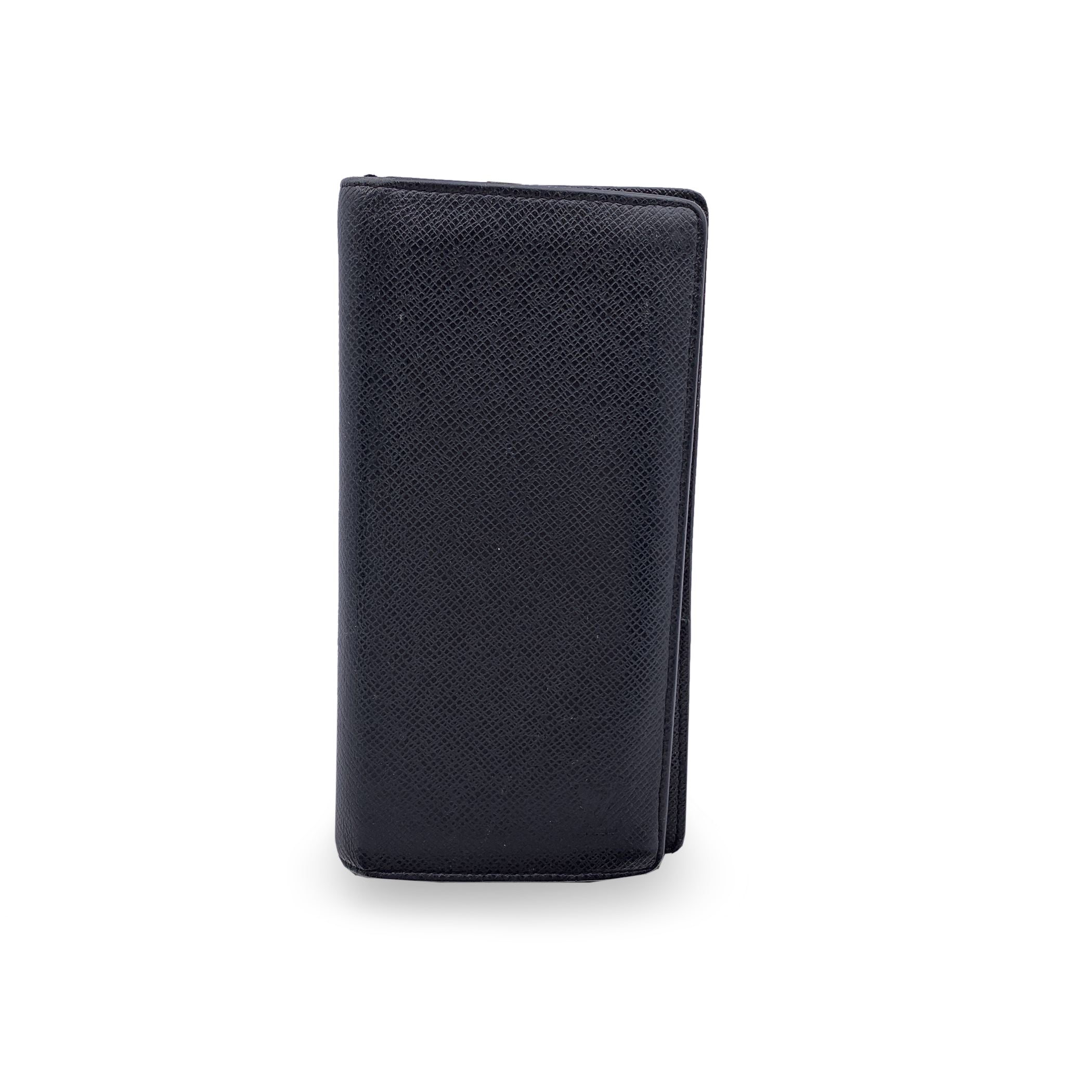 Louis Vuitton Taiga top Brazza Vertical Wallet