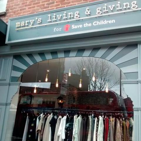 The Vintage Series by The Ladybug Chronicles: my favorite charity shops in London - OPHERTY & CIOCCI