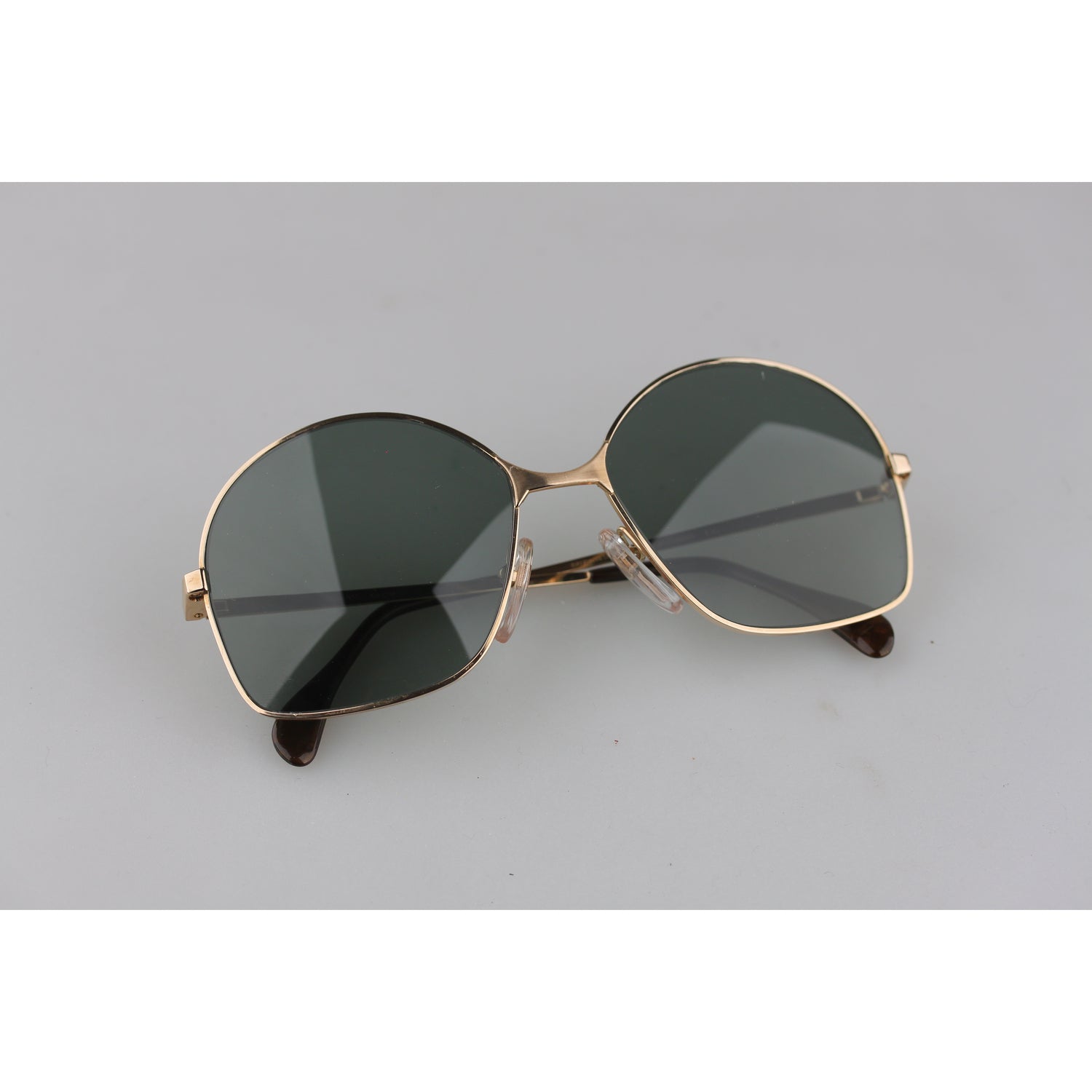 BAUSCH & LOMB U.S.A Sunglasses 516