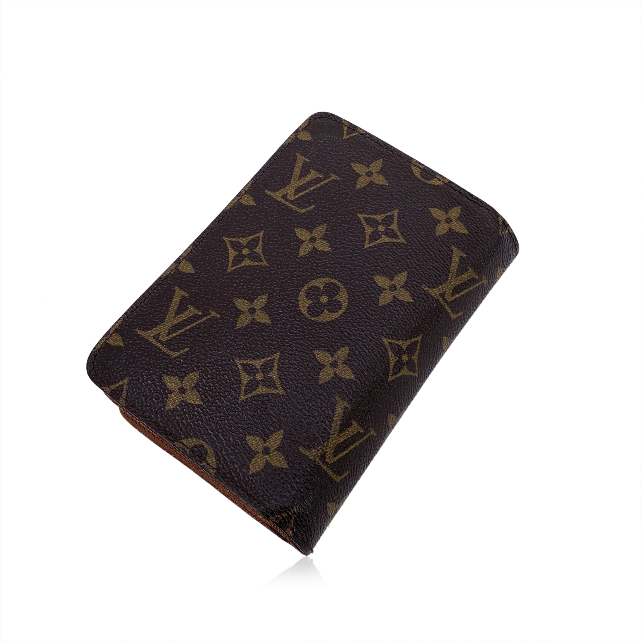 LOUIS VUITTON Wallets