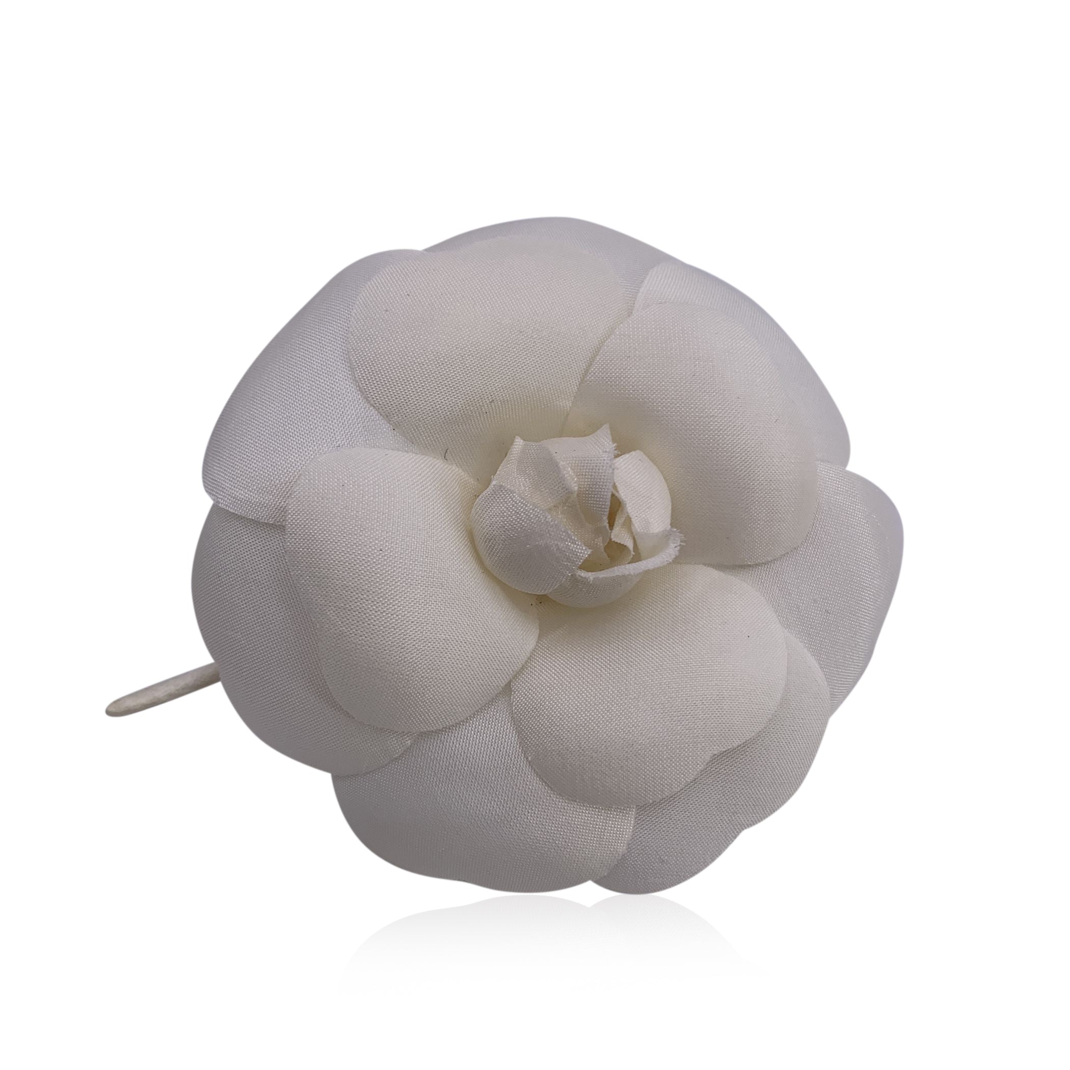 CHANEL Brooches Camelia