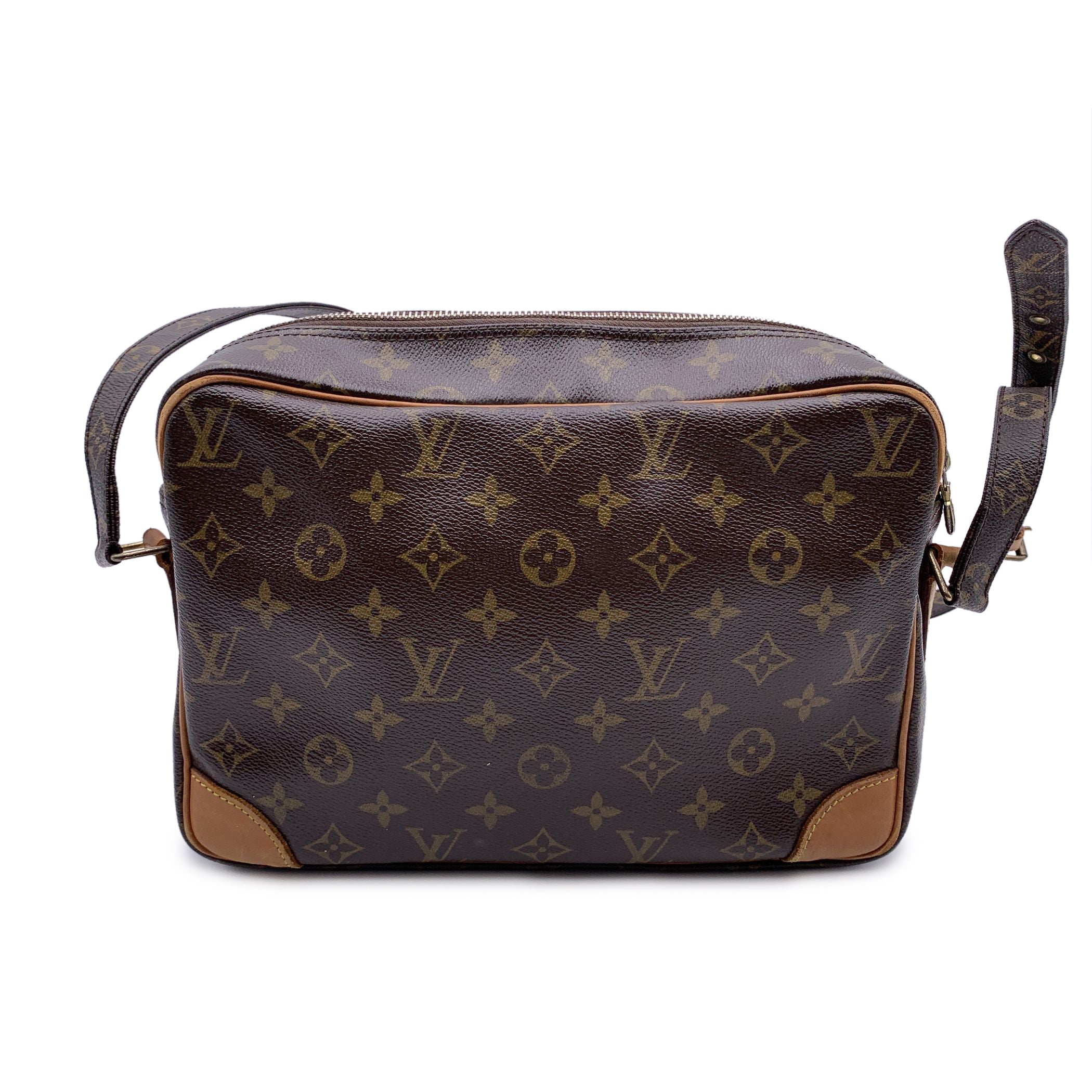 Louis Vuitton Vintage Monogram Canvas Nil Messenger Bag M45244