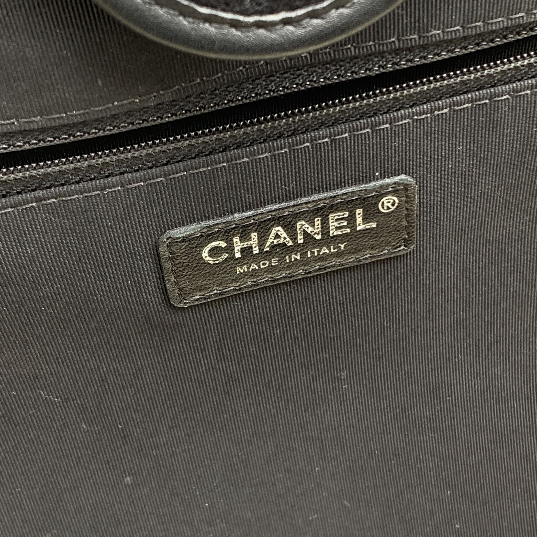 CHANEL Totes Deauville