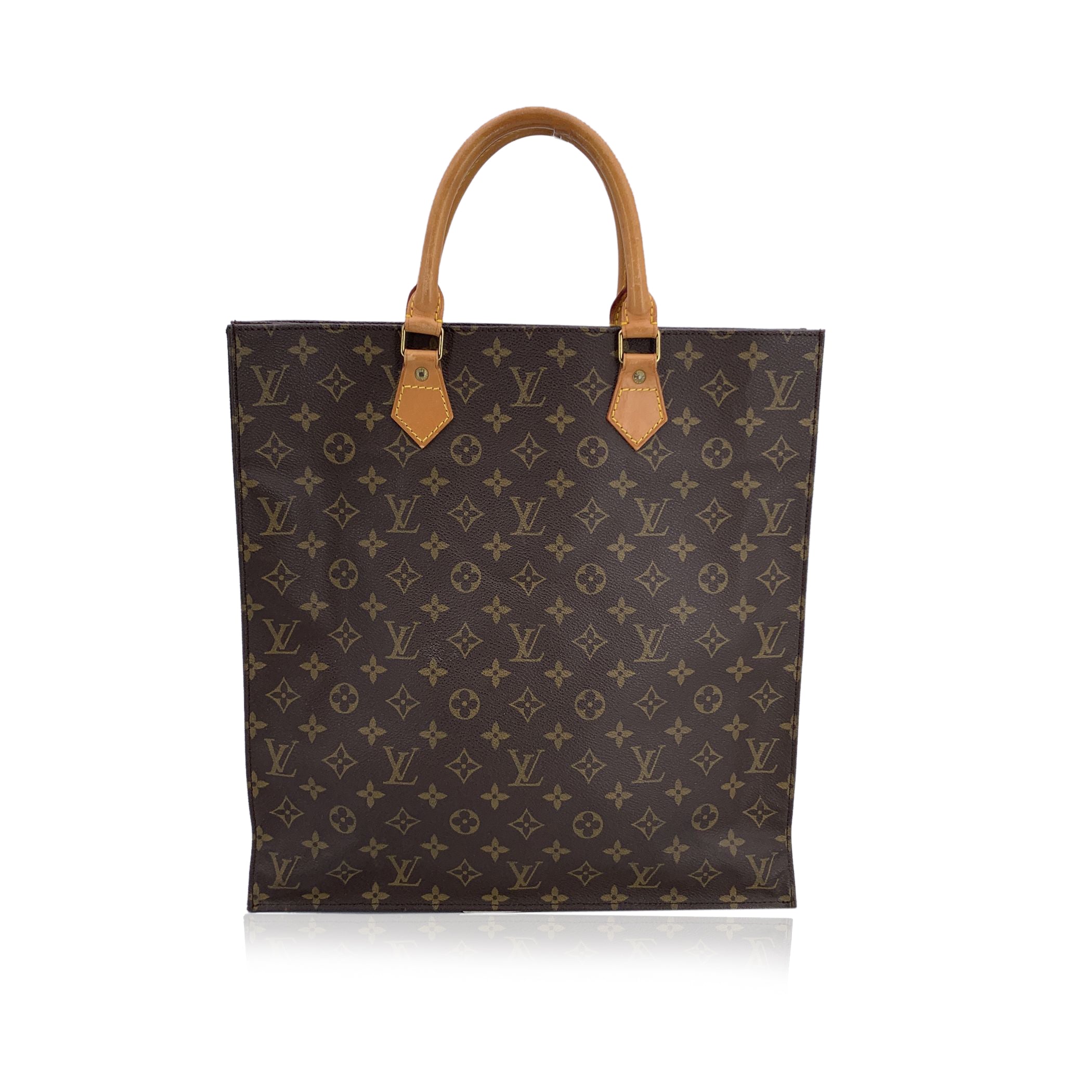 LOUIS VUITTON Totes Plat