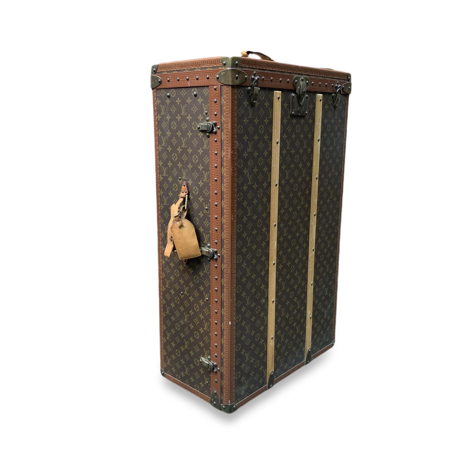 Louis vuitton luggage discount trunk