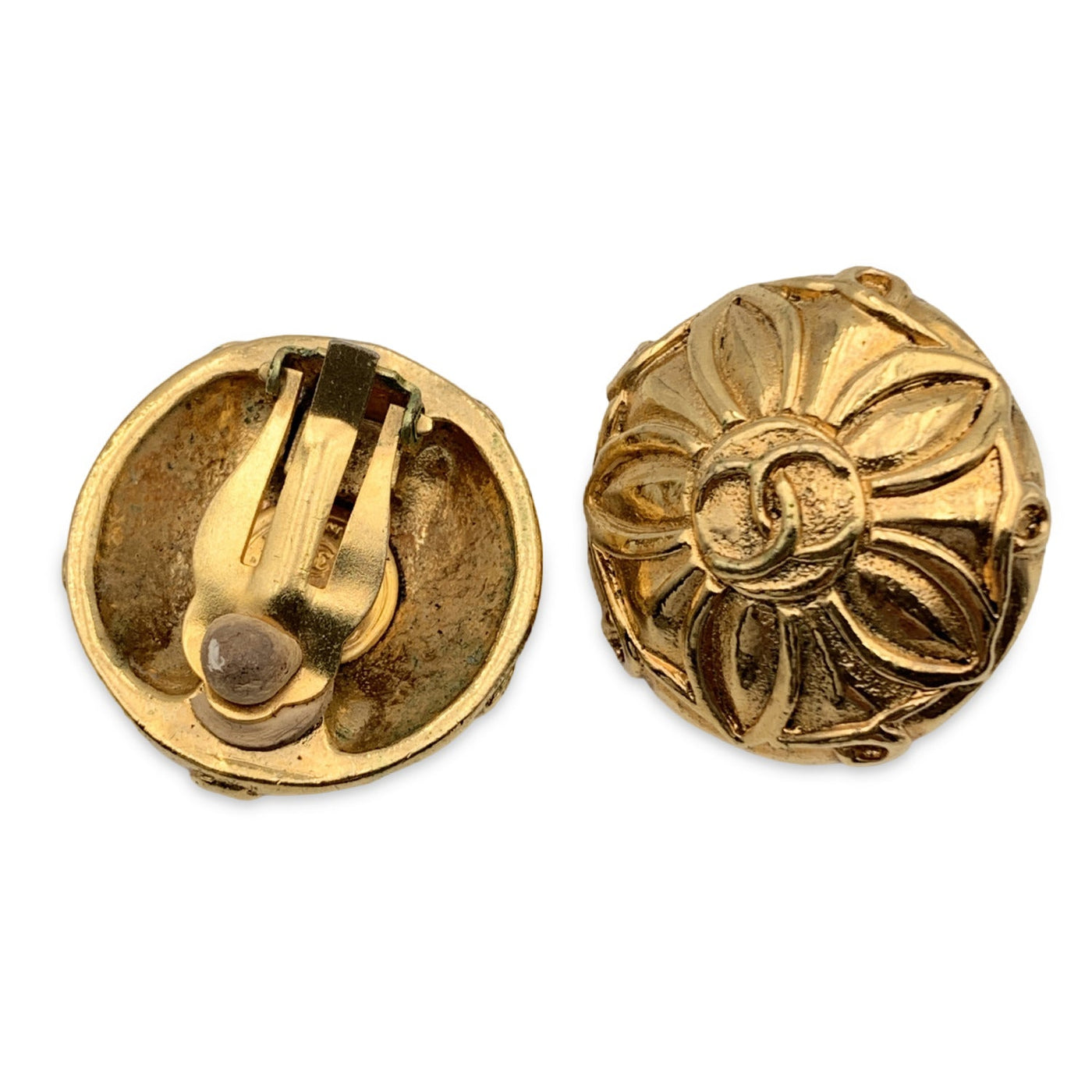 Chanel Vintage Gold Metal Round Embossed CC Logo Clip On Earrings – OPA  Vintage