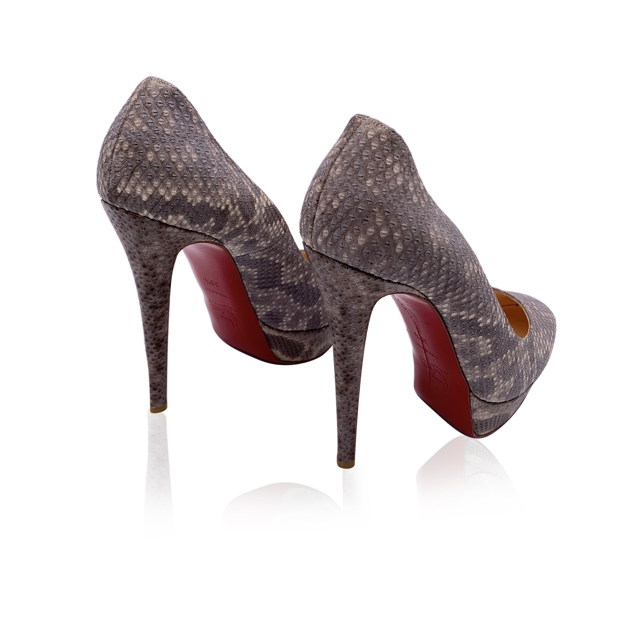 Louboutin bianca heels best sale