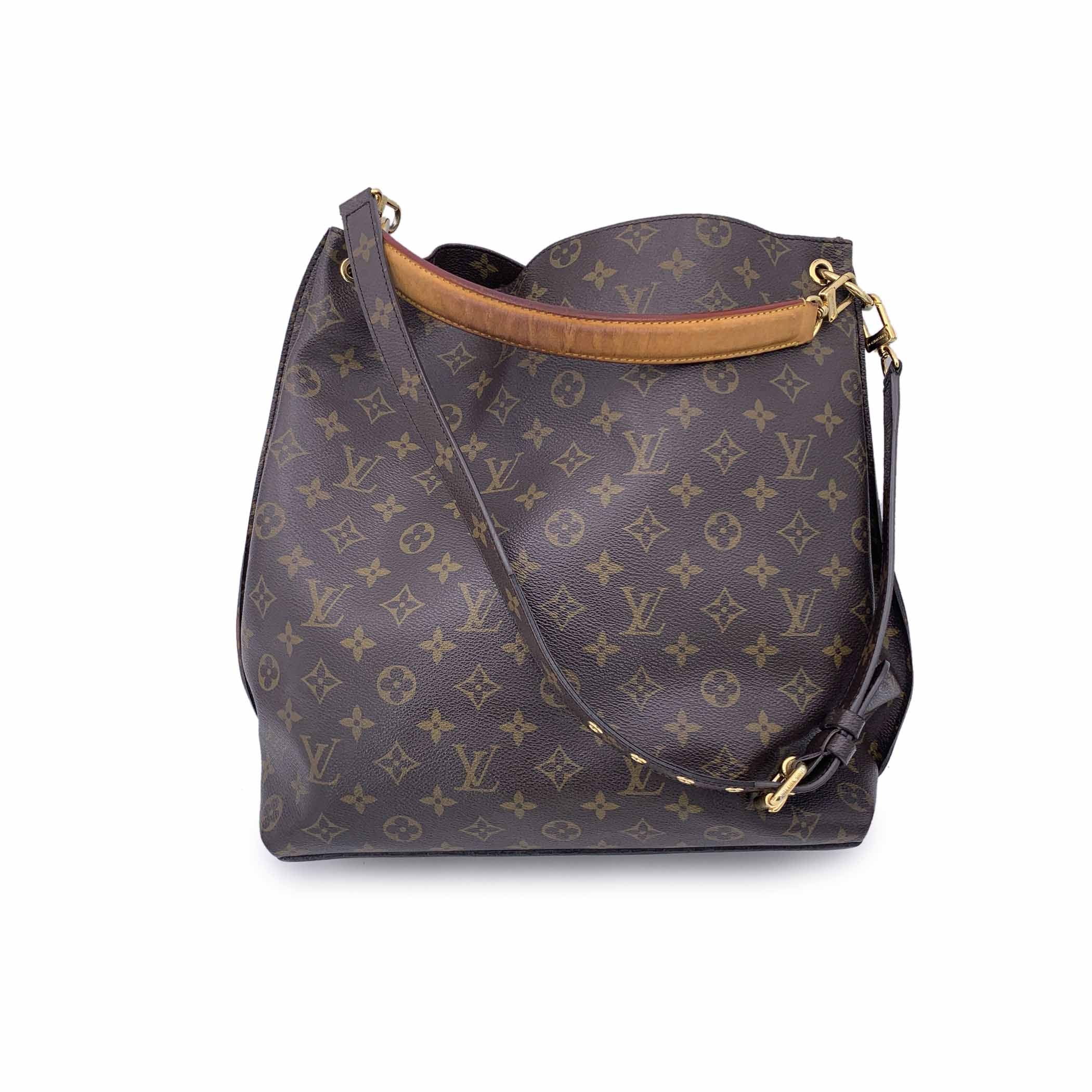 LOUIS VUITTON Totes Metis