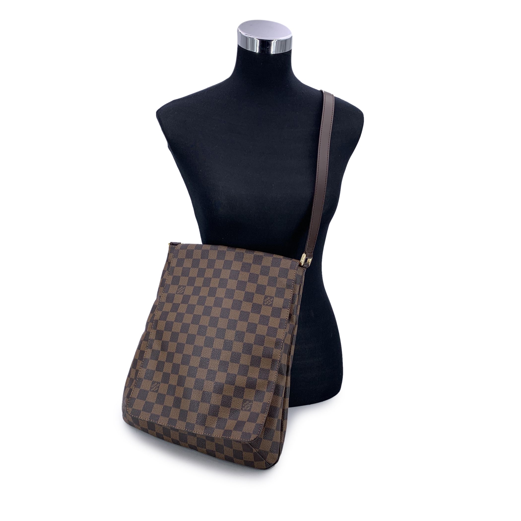 LOUIS VUITTON Shoulder Bags Musette