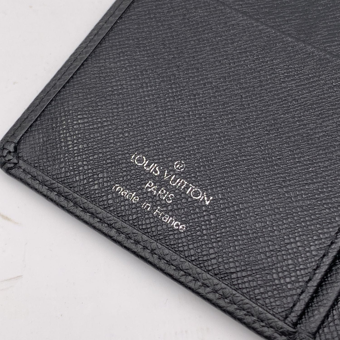 Louis Vuitton LV Vintage Taiga Leather Wallet/France